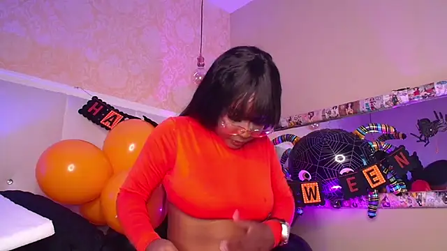 MichaelaCox online show from October 2025 12:39:02 PM