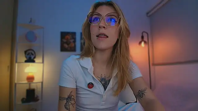 Snapshot of Dakotaa_ chatting on October 2025 05:00:02 AM Dakotaa  online show from October 2025 05:00:02 AM