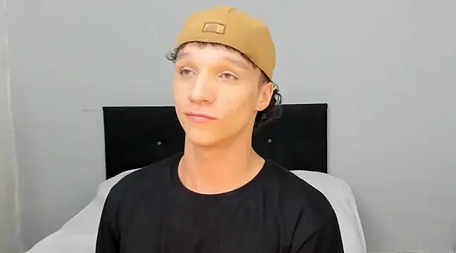 angelcortes online show from March 2025 07:02:02 PM