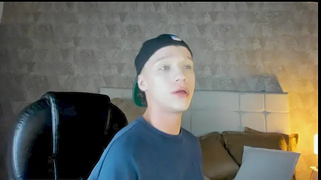 angelcortes online show from January 2026 09:20:02 PM