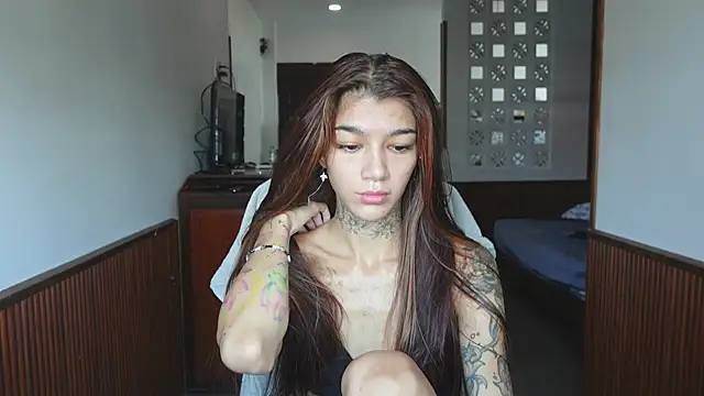 vinkitinkii online show from April 2026 03:59:01 AM