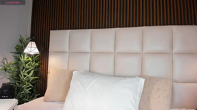 MelanieKlaus online show from February 2026 11:33:01 AM