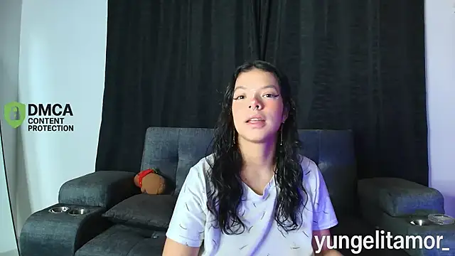 yungelitamor  online show from October 2025 05:05:01 AM