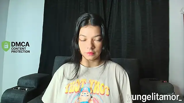 yungelitamor  online show from October 2025 05:02:02 AM