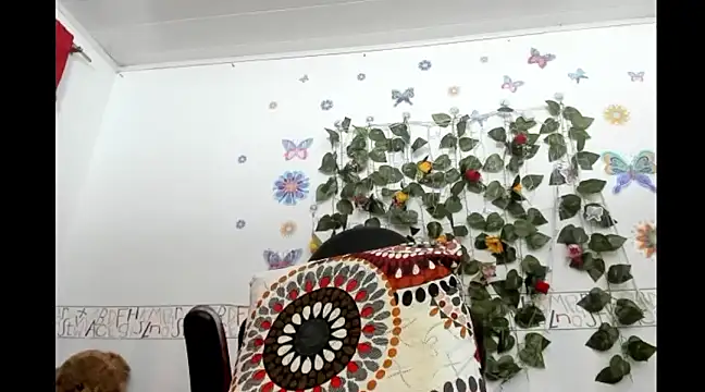 Snapshot of lili_breastxxx chatting on February 2025 02:33:01 PM lili breastxxx online show from February 2025 02:33:01 PM