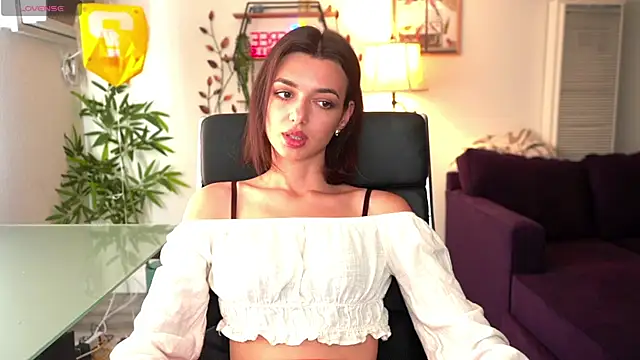 Snapshot of olivia_jeas chatting on May 2026 11:33:02 PM olivia jeas online show from May 2026 11:33:02 PM