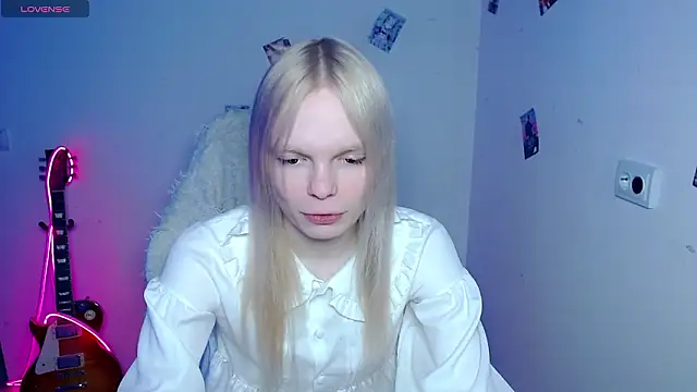 Emily Nyaffee online show from February 2026 02:40:01 AM