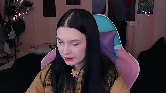 Amanda Tender online show from February 2025 09:18:02 PM