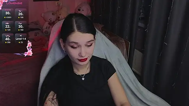 Amanda Tender online show from December 2025 11:12:01 PM