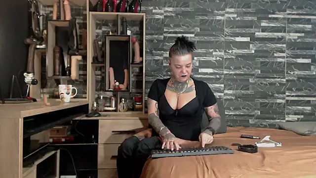 Mistress Miry online show from January 2025 01:32:01 AM