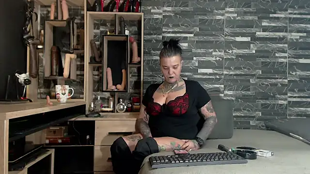 Mistress Miry online show from January 2025 05:30:01 AM