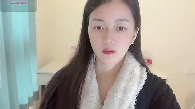 Snapshot of A-xena chatting on November 2025 06:12:01 AM A-xena online show from November 2025 06:12:01 AM