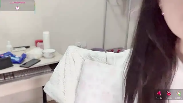 Snapshot of A-xena chatting on November 2025 02:11:02 AM A-xena online show from November 2025 02:11:02 AM