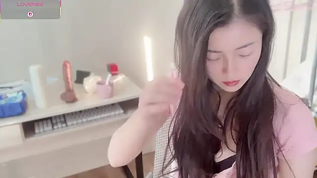 Snapshot of A-xena chatting on November 2025 02:34:02 AM A-xena online show from November 2025 02:34:02 AM