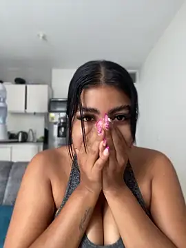 Snapshot of NatashaBrown12 chatting on June 2026 01:19:02 PM NatashaBrown12 online show from June 2026 01:19:02 PM