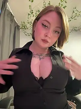 EmmySuiyugh online show from April 2026 02:21:01 PM