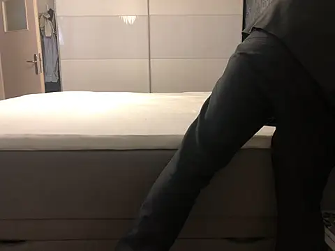 Snapshot of croatiahairy chatting on February 2025 04:33:01 PM croatiahairy online show from February 2025 04:33:01 PM