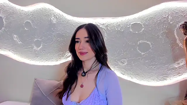 Kate Amaretto  online show from December 2025 08:49:02 PM