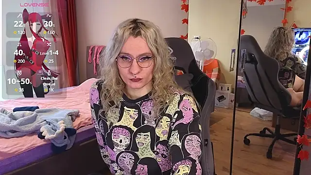 Lori Myaf online show from September 2025 02:42:01 PM