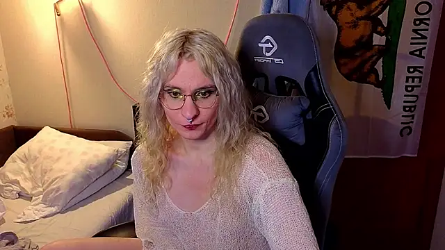 Lori Myaf online show from March 2026 05:07:02 PM