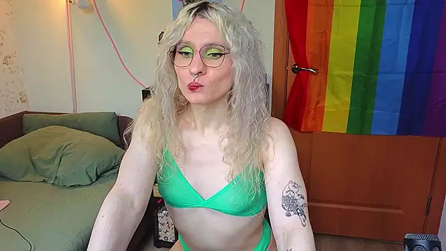 Lori Myaf online show from June 2026 01:13:01 PM