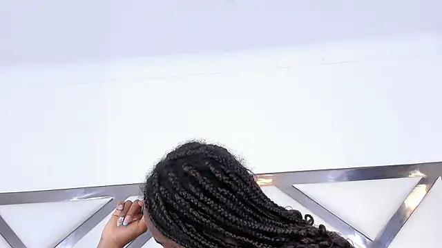 Shanelle   online show from December 2025 08:26:01 PM