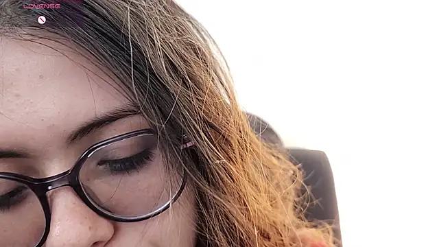 irinasweet27 online show from October 2025 12:53:01 AM