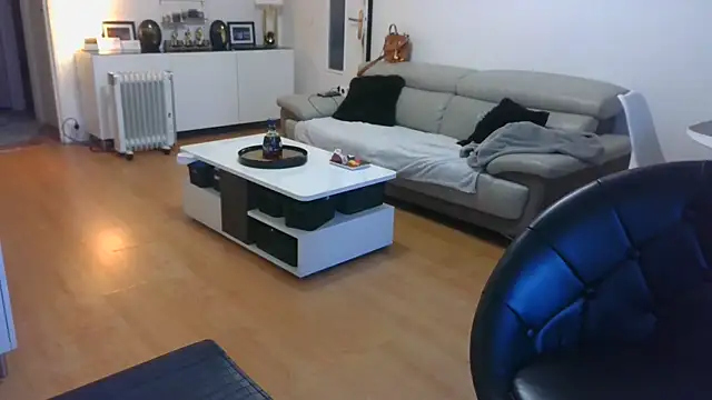 sarametisse26 online show from November 2025 07:09:01 AM