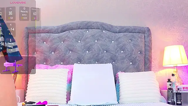 ZafiroClean online show from March 2026 07:30:01 PM