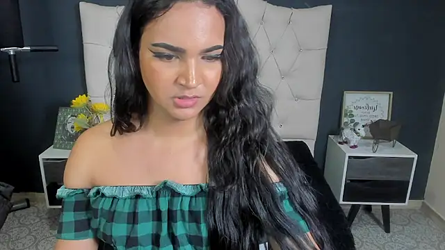 Andrys  online show from February 2025 08:41:02 PM