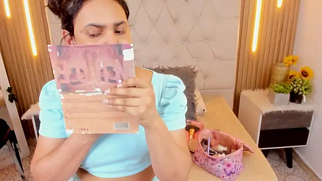 Andrys  online show from September 2025 08:19:01 PM