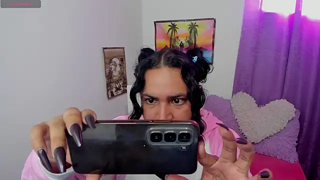 Andrys  online show from October 2025 08:54:02 PM