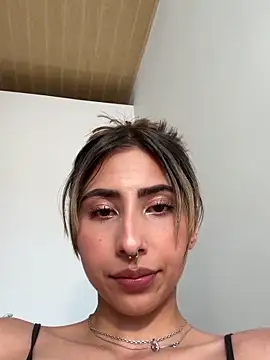 Snapshot of Ameellie chatting on February 2025 06:53:01 PM Ameellie online show from February 2025 06:53:01 PM