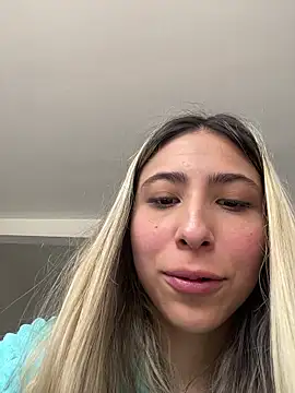 Snapshot of Ameellie chatting on October 2025 04:13:02 PM Ameellie online show from October 2025 04:13:02 PM