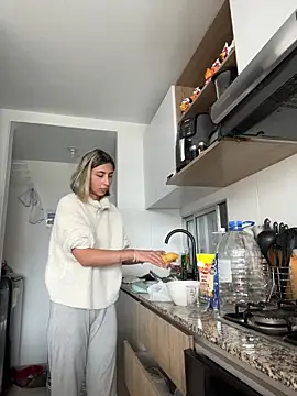 Snapshot of Ameellie chatting on November 2025 03:00:02 PM Ameellie online show from November 2025 03:00:02 PM