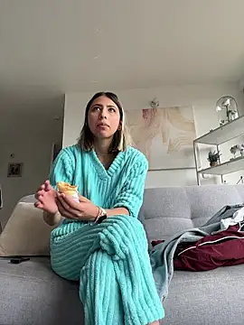 Snapshot of Ameellie chatting on January 2026 04:12:02 PM Ameellie online show from January 2026 04:12:02 PM