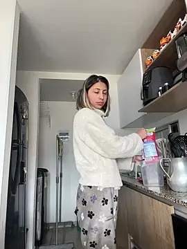 Snapshot of Ameellie chatting on February 2026 05:00:02 PM Ameellie online show from February 2026 05:00:02 PM