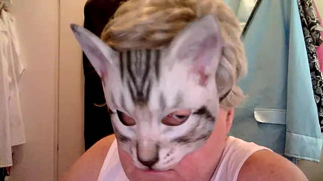 Snapshot of Sigorius chatting on February 2026 02:24:01 PM Sigorius online show from February 2026 02:24:01 PM