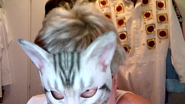 Snapshot of Sigorius chatting on February 2026 04:40:01 PM Sigorius online show from February 2026 04:40:01 PM