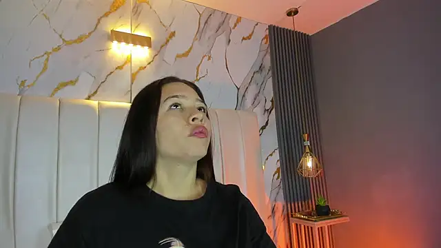 SaraRiley online show from April 2026 10:37:02 PM