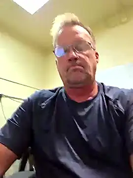 Snapshot of Cockrub1 chatting on September 2025 04:52:01 PM Cockrub1 online show from September 2025 04:52:01 PM