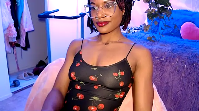 Snapshot of CocoSage chatting on March 2026 06:41:02 AM CocoSage online show from March 2026 06:41:02 AM