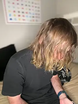 Snapshot of 4kUsh2Fashion0 chatting on January 2025 12:15:01 AM 4kUsh2Fashion0 online show from January 2025 12:15:01 AM