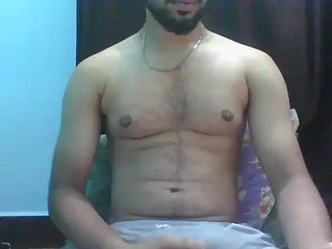 Snapshot of 8inchlegendbro chatting on May 2026 05:15:01 AM 8inchlegendbro online show from May 2026 05:15:01 AM