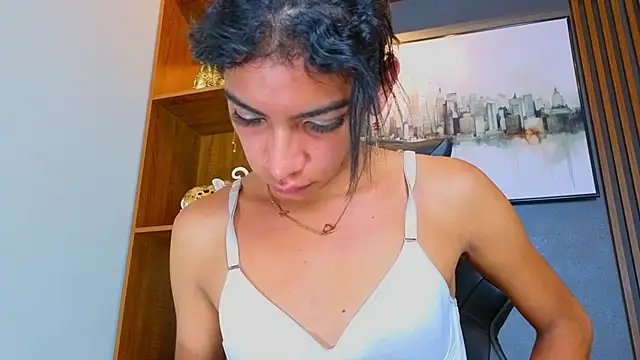Snapshot of Alahia_Rodriguez chatting on May 2026 12:21:02 PM Alahia Rodriguez online show from May 2026 12:21:02 PM