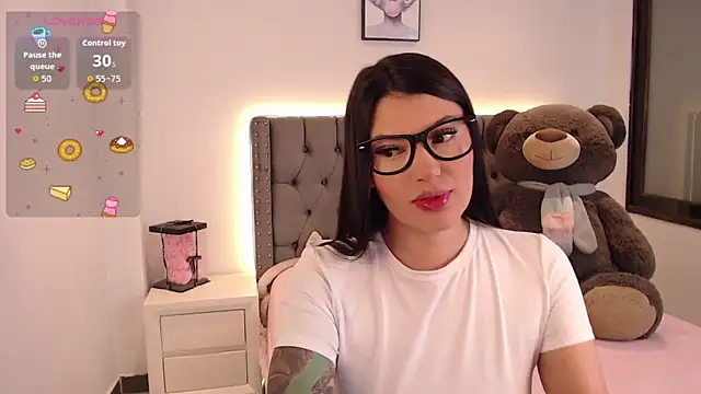 Nicols66 online show from November 2025 10:24:01 PM