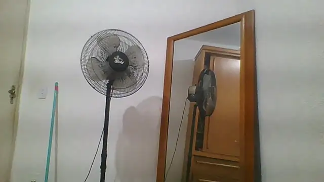 Snapshot of Estrela55 chatting on May 2026 02:57:02 PM Estrela55 online show from May 2026 02:57:02 PM
