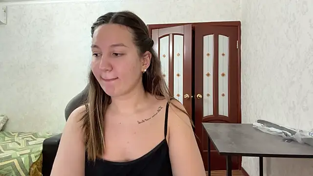 Snapshot of Nelly_Fischer chatting on May 2026 11:07:01 AM Nelly Fischer online show from May 2026 11:07:01 AM