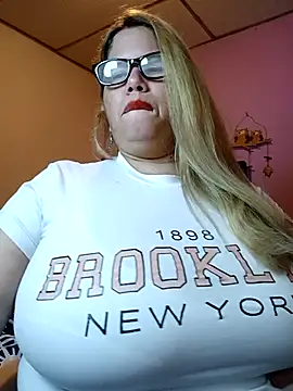 EllisW8 online show from February 2026 11:07:01 AM