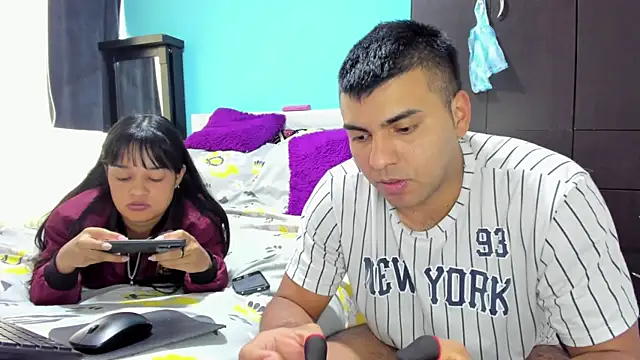 2ScarletandRyan8 online show from November 2025 01:11:01 PM